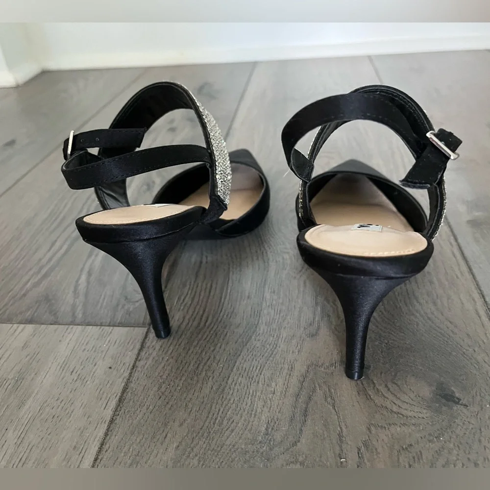 🚨 MOVING SALE 🚨 Women’s Heels Size 7
